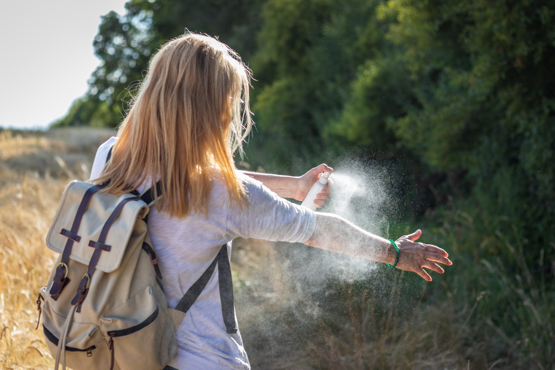 muggen tijdens wandelen en fietsen op afstand houden