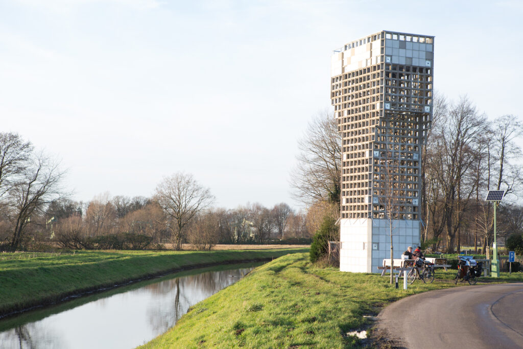 Luchtwachttoren nabij Schoonebeek