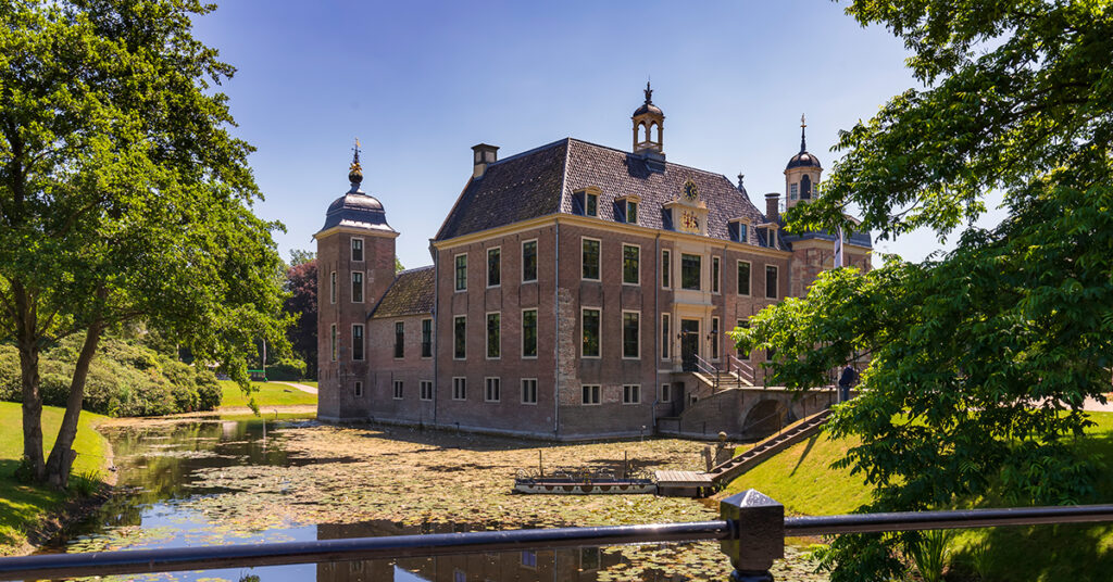 Fiets of wandel via historische kastelen naar je hotel in de Achterhoek