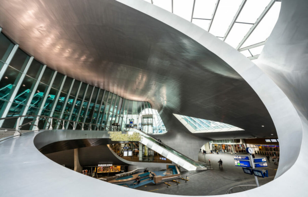 De stadswandeling Arnhem start in het centraal station